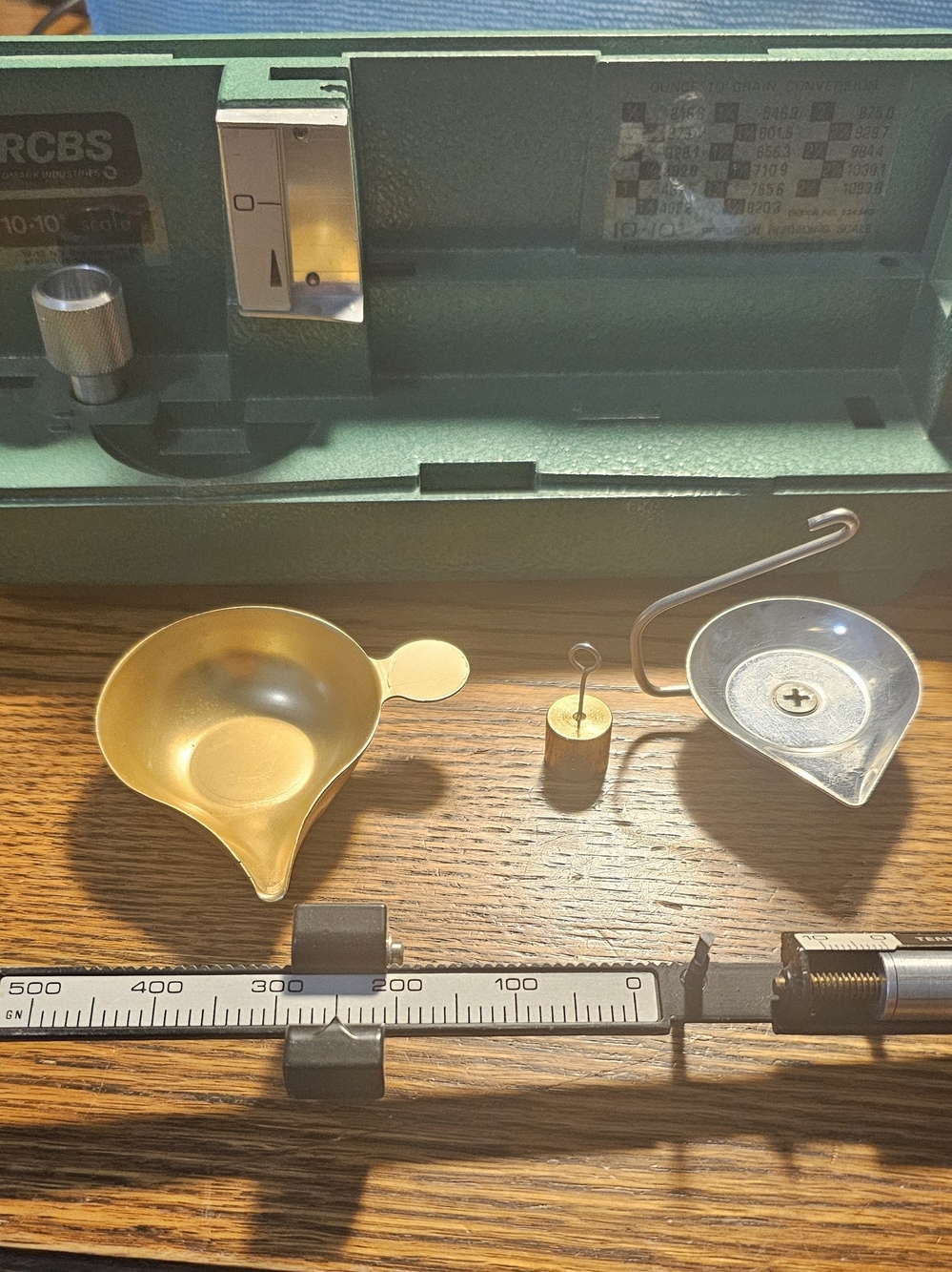 RCBS Reloading Scale, Model 1010
